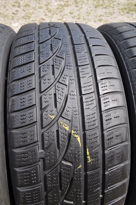 SET 2 Anvelope Iarna 225/55 R17 HANKOOK WINTER ICEPT EVO 101V