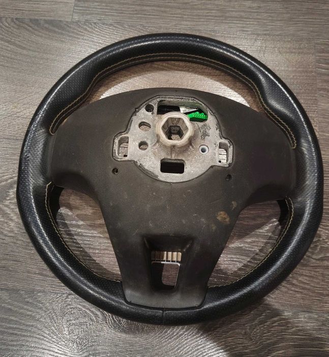 Volan Volvo V60 S60 R Design piele Perforata Conditie Excelenta