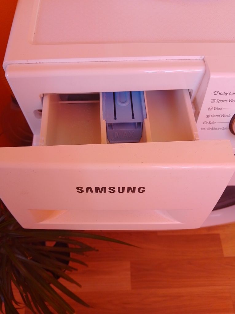 Пералниа Samsung