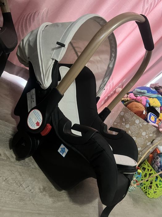 Se vinde carut 3 in 1