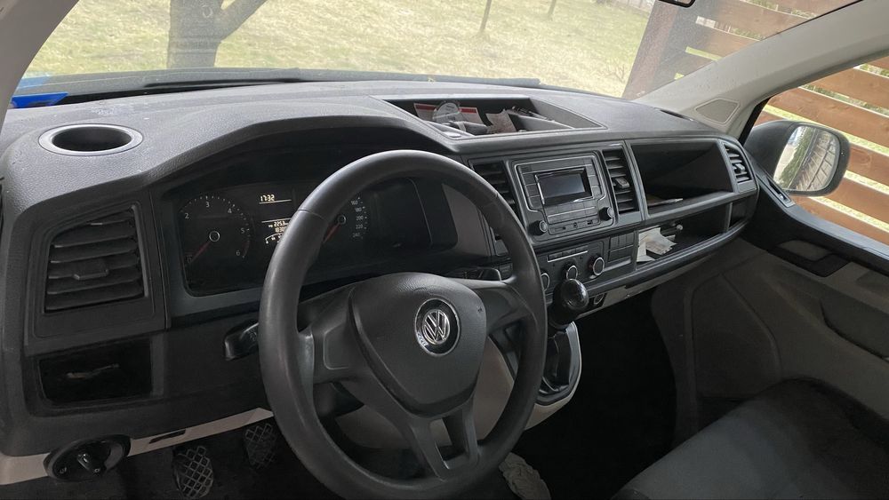 Volkswagen transporter T6 9 locuri