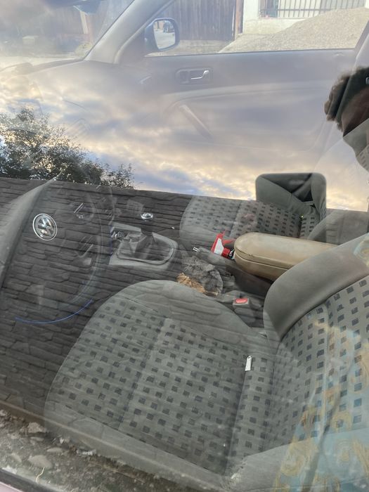 Vand passat  1,9 tdi mai muitr detali in privat