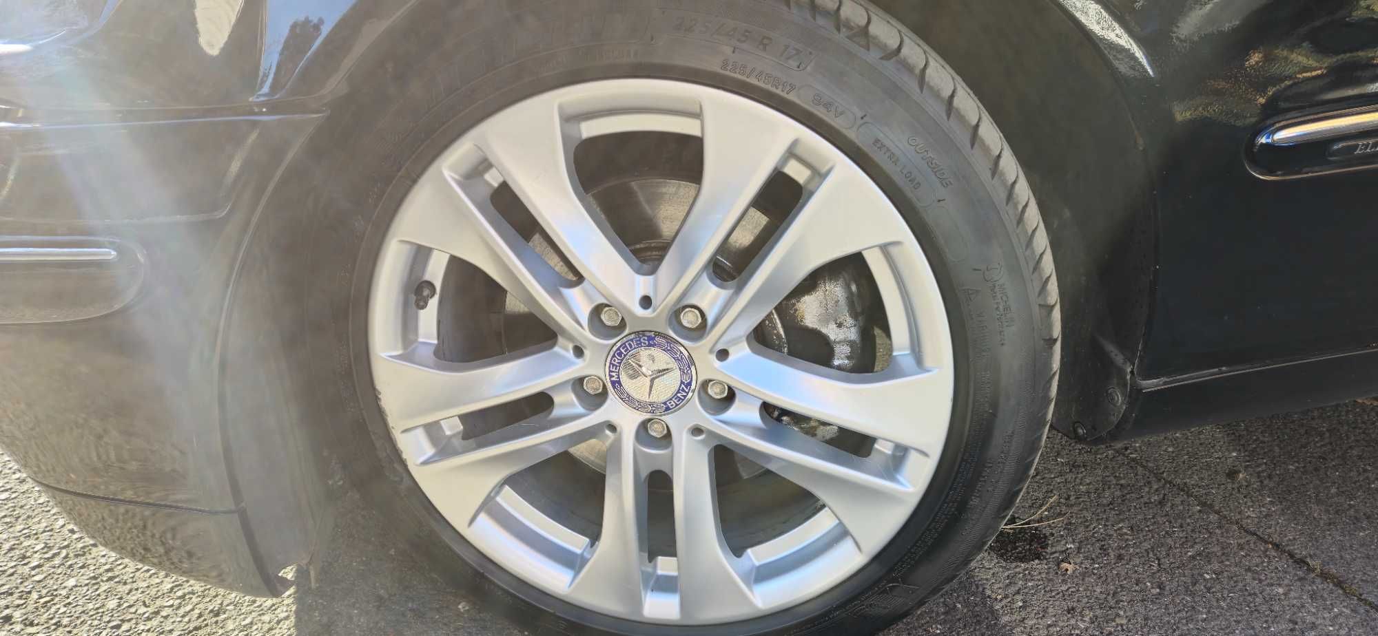Продавам Летни гуми 225/45 R17