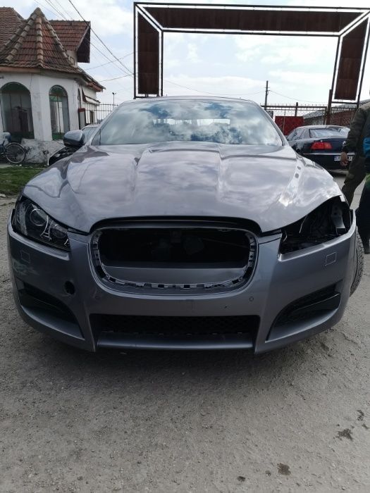 Dezmembrez Jaguar xf 2,2/2,7 3.0 facelift 2010 2012 2015/piese jaguar/