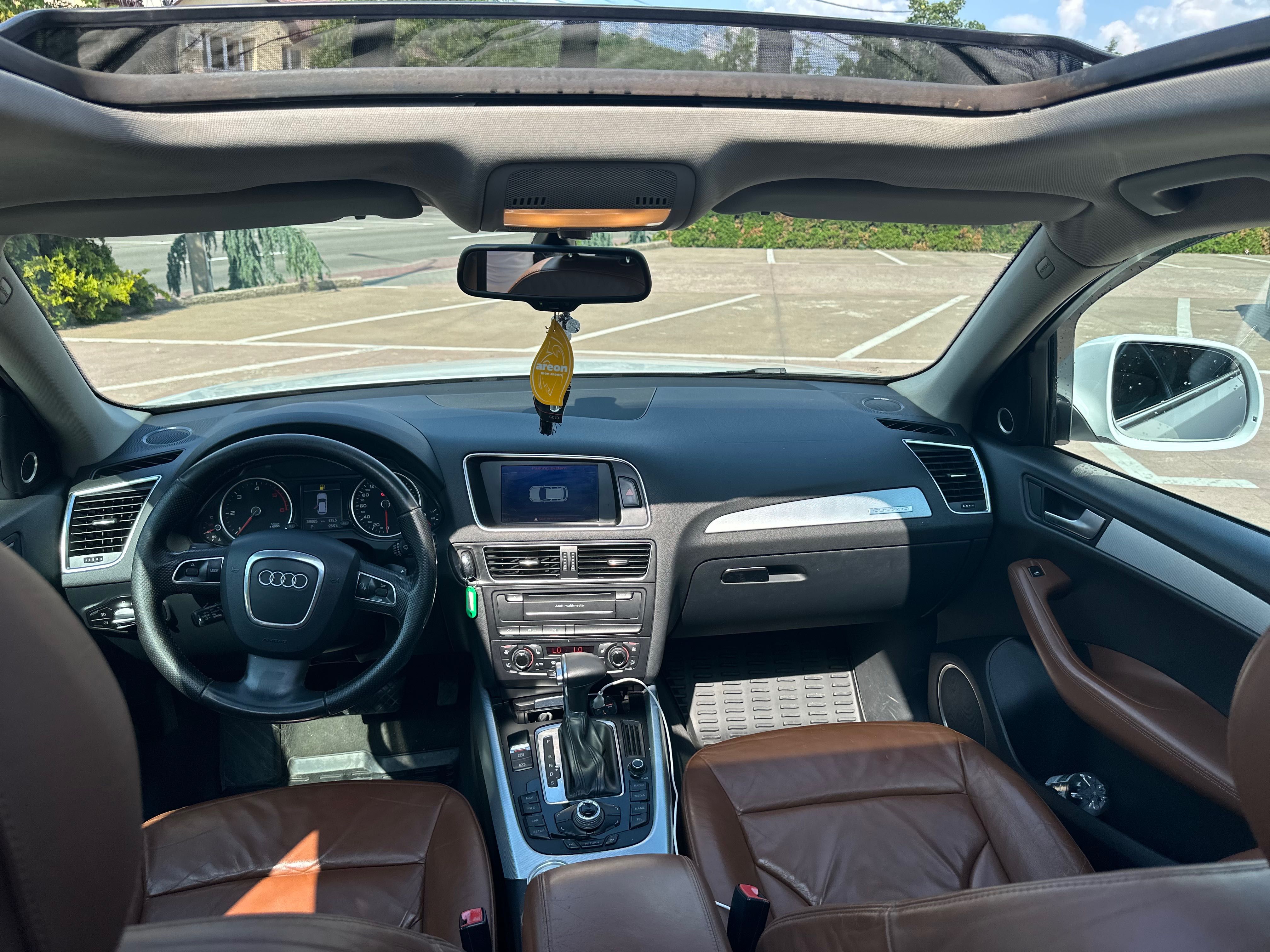 Audi q5 quatrro 2.0 tdi 170 cai full