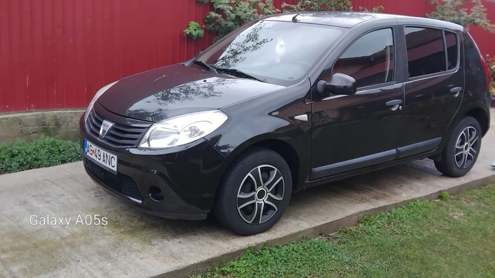 Proprietar vând Dacia Sandero 2012