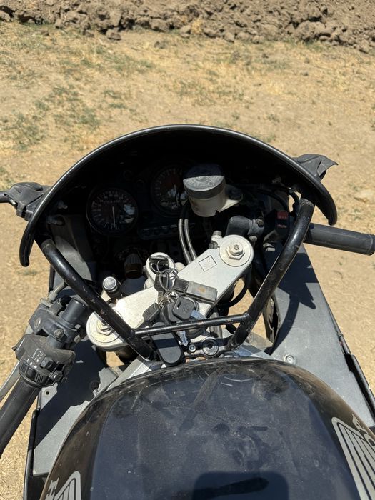 Vand motor honda cbr 900cc mai multe detali in privat