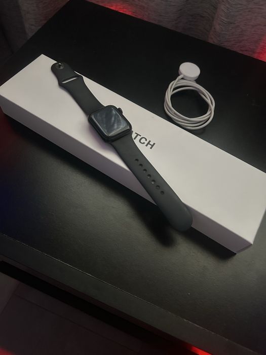 Vand ceas Apple Watch SE 2nd gen 40mm