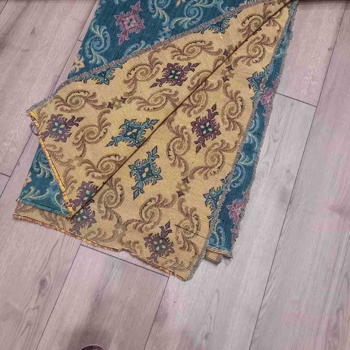 продавам жакардиви килими 2 броя