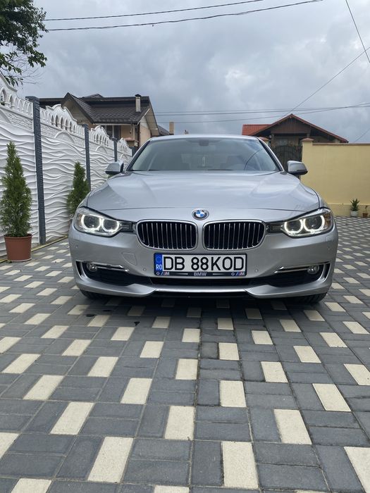 BMW Seria 3 320 Model Luxury