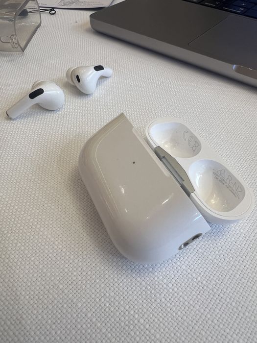 AirPods Pro 2 Impecabile