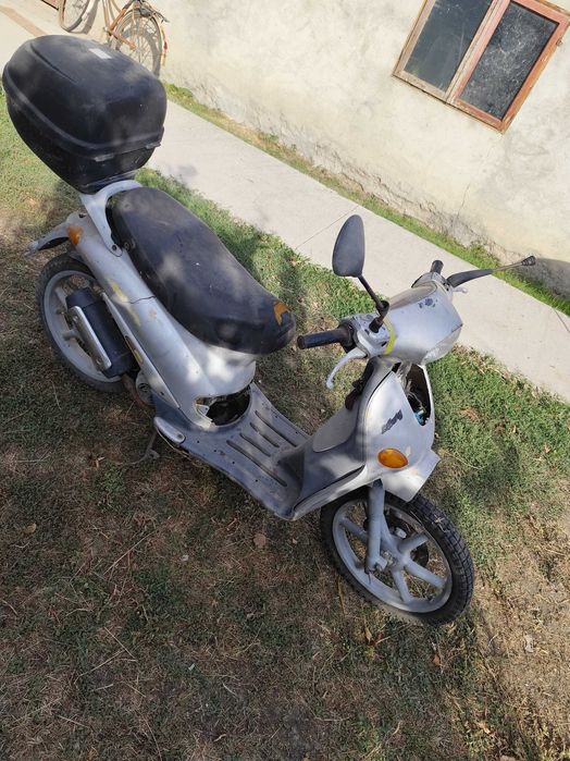 Piaggio liberty.