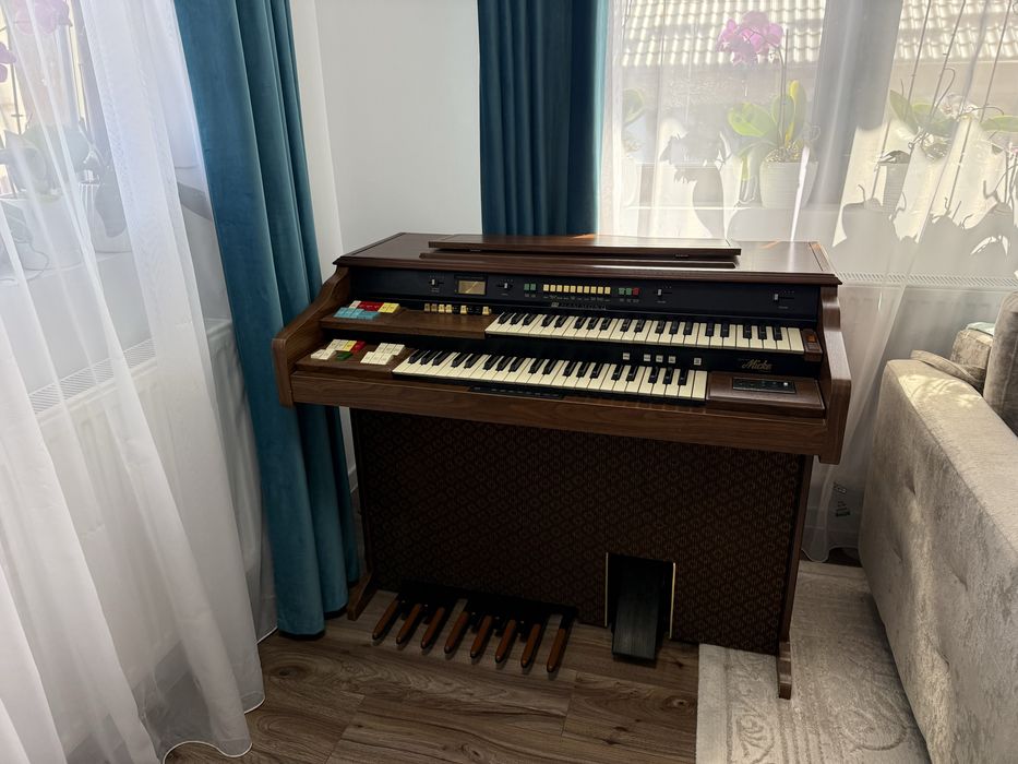 Pian Electric / Orgă Hammond