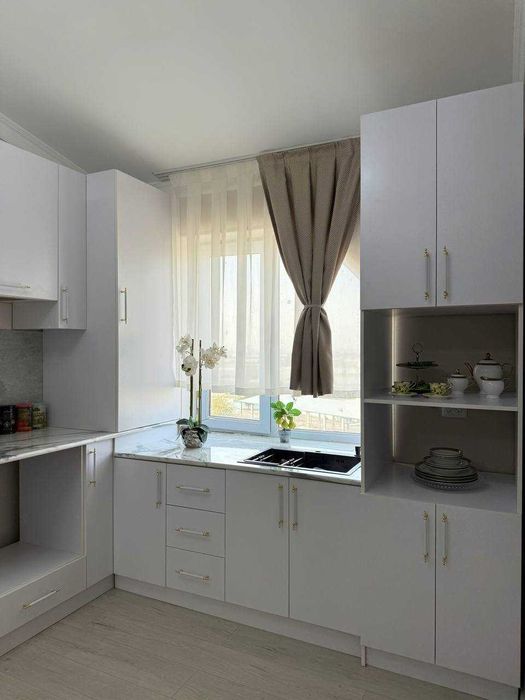 Продается квартира 2 ком в новостройке. Кадышева. Иззат (ИТ)