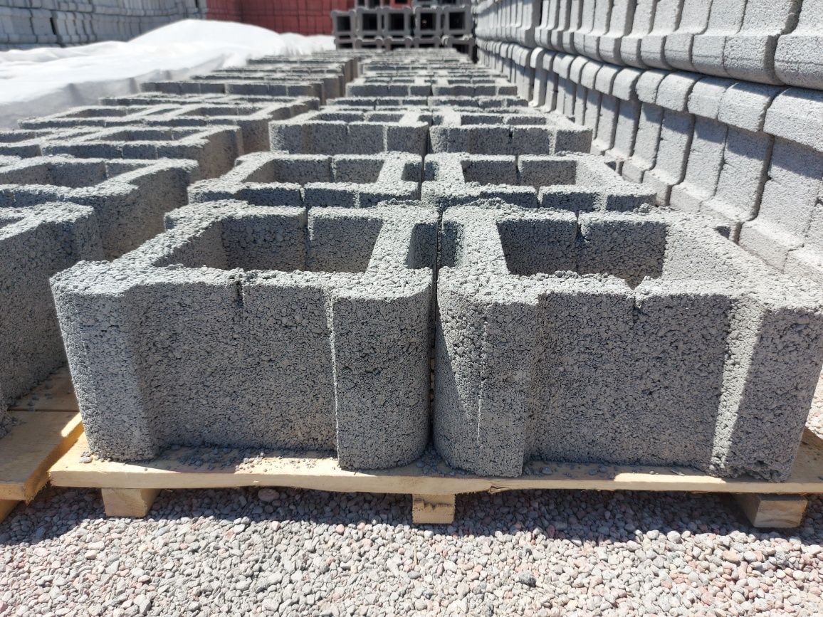 Квадратные блоки для колон и тумбы