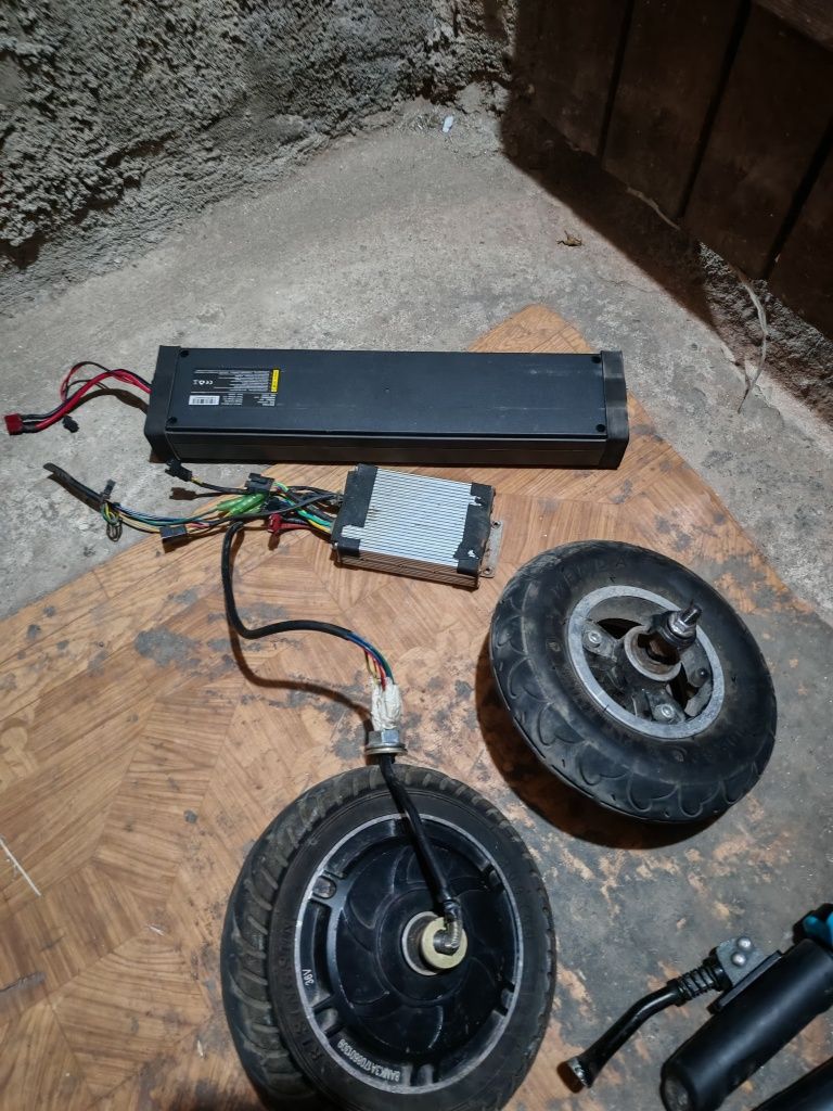 Продавам Eлектрическа тротинетка Inmotion L8F, LED дисплей с индикация