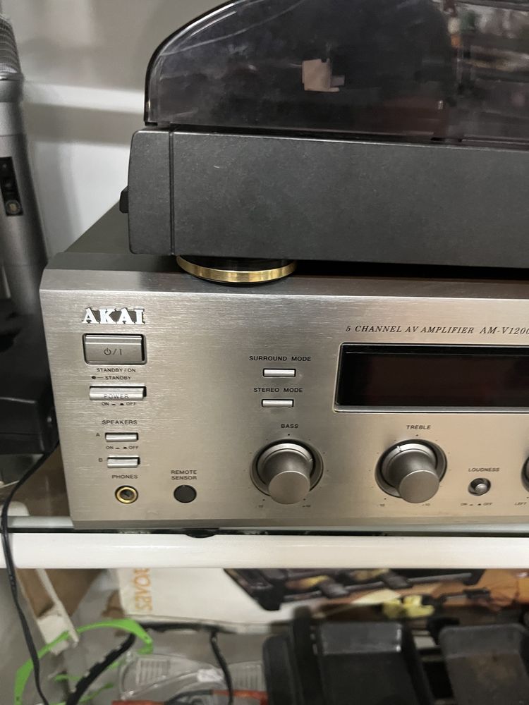 Akai am-v1200 5 канален усилвател