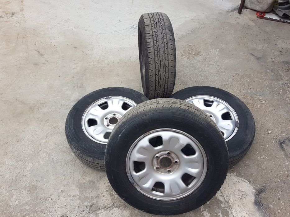 Anvelope +genti originala Dacia Duster an 2018 2034 Iarna 215 60 r16