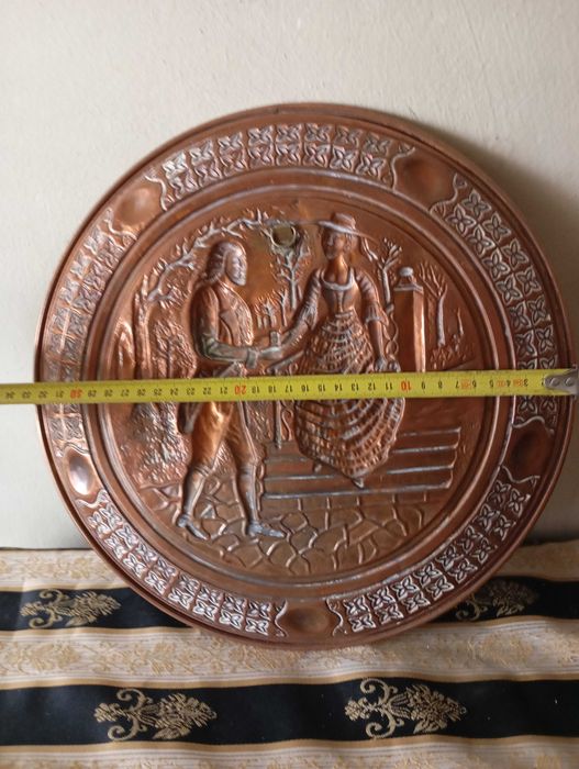 Стара чиния за стена,декорация