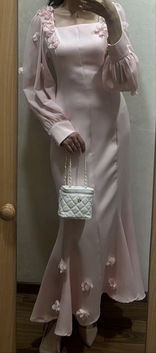 Продам шикарные платья