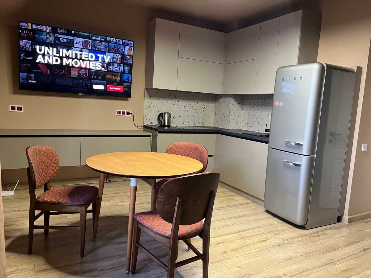 Дава се под наем Двустаен апартамент в София, Красно село - 80 кв.м за 400 € - Снимка #1