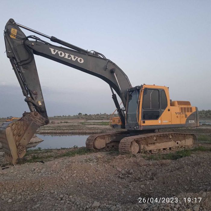 Продаётся гусеничный экскаватор марки "VOLVO"