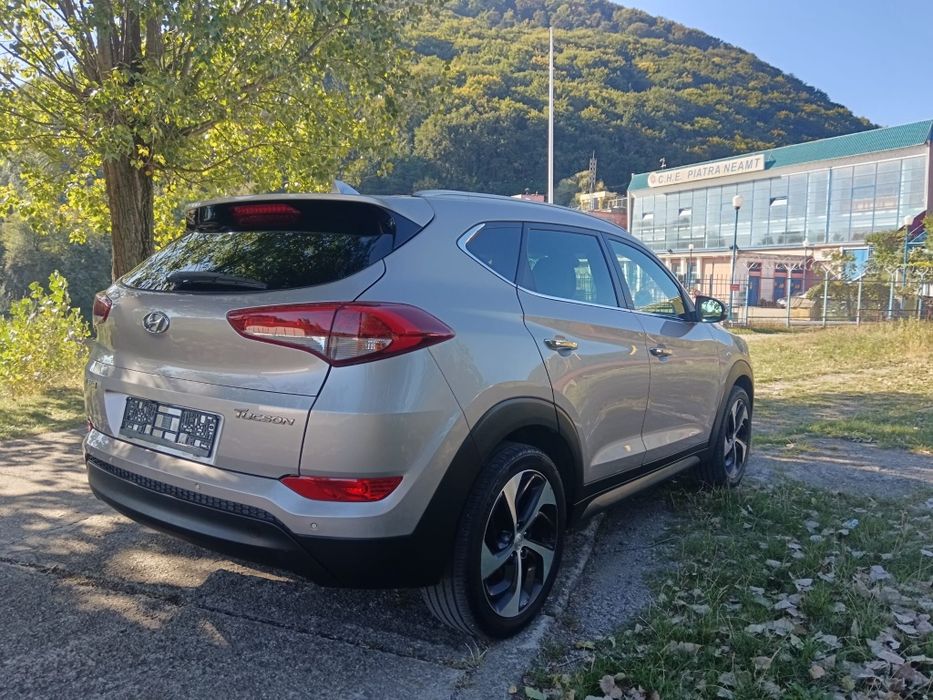 Hyundai Tucson XPosibbil An 2017 Culoare Capucino