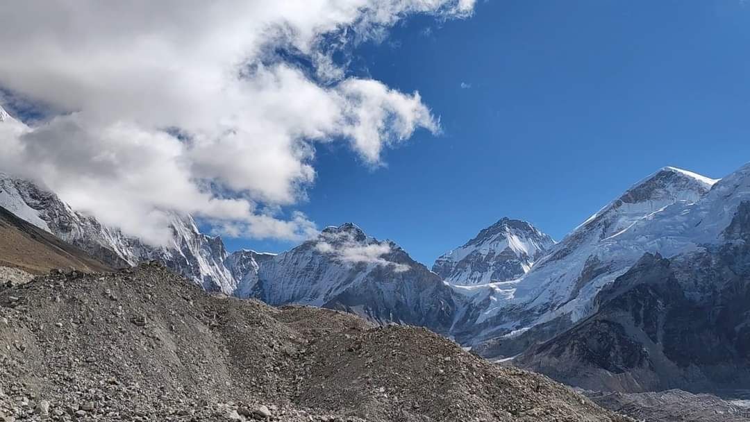 Непал, базов лагер Еверест, книга, проза, пътепис.