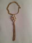Vand colier elegant