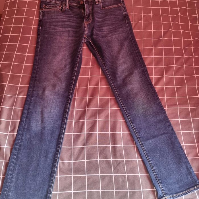 Vand jeansi model slim fit abercombrie&fitch
