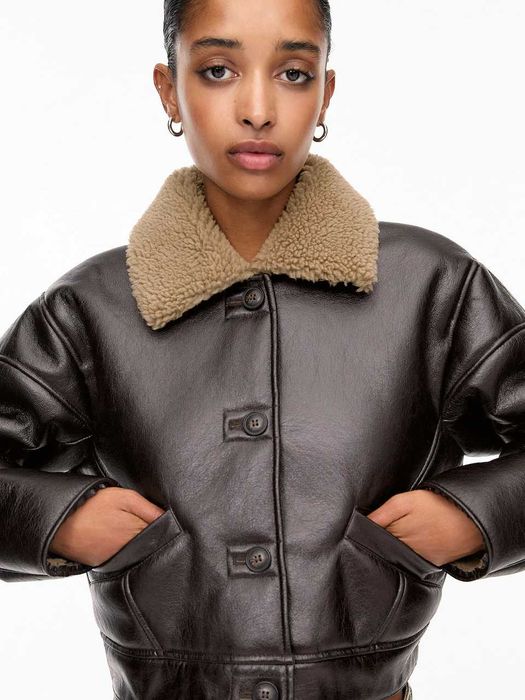 Кафяво кожено яке