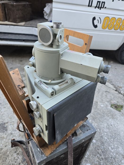 Стари геодезични уреди