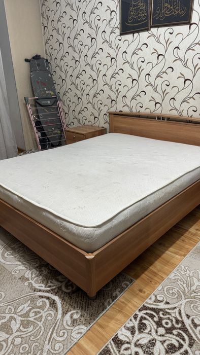 Спальный гарнитур