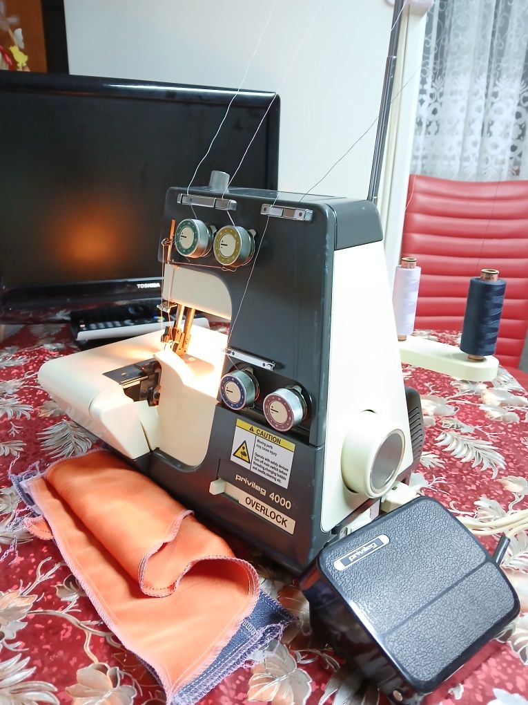 Masina de încheiat si surfilat OVERLOCK PRIVILEG 4000 -1