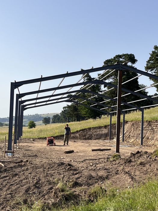 Execuție structuri metalice la comandă