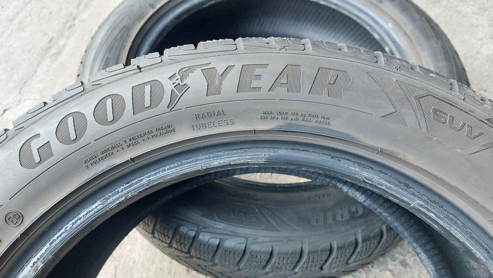 Зимни гуми 225/55/18 Goodyear Ultragrip Performance Suv 2 броя