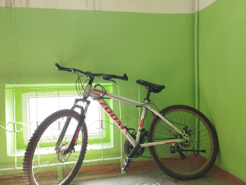 Продам ВелосипедZOOM  в хорошем состоянии, цвет серый