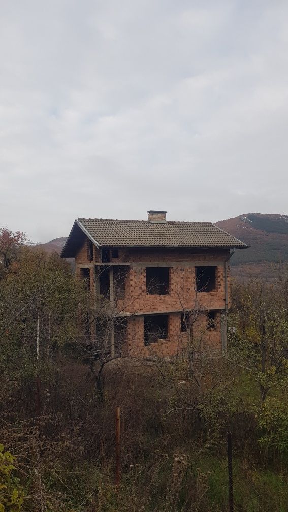Продава къща в с.Скрино общ.Бобошево