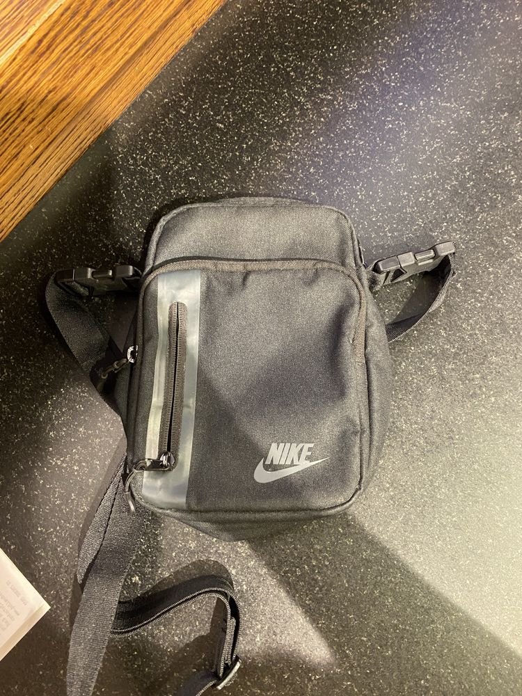 Borseta Nike Noua