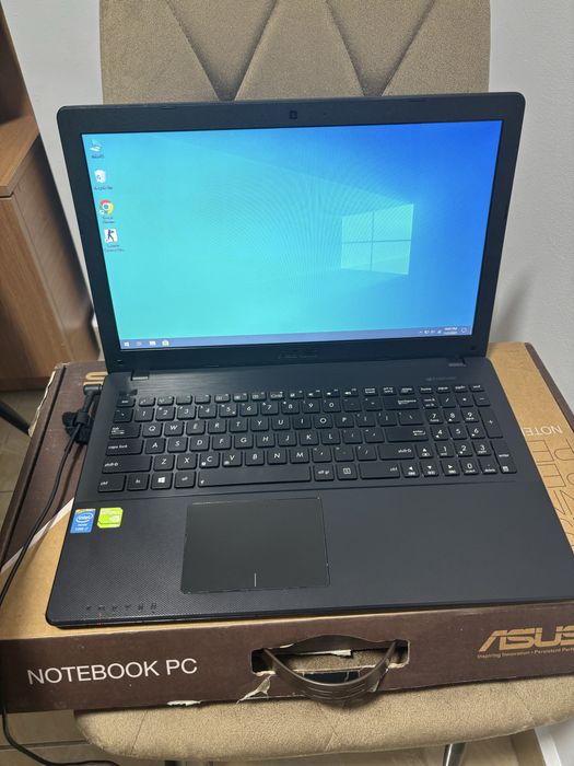 Laptop Asus x552L
