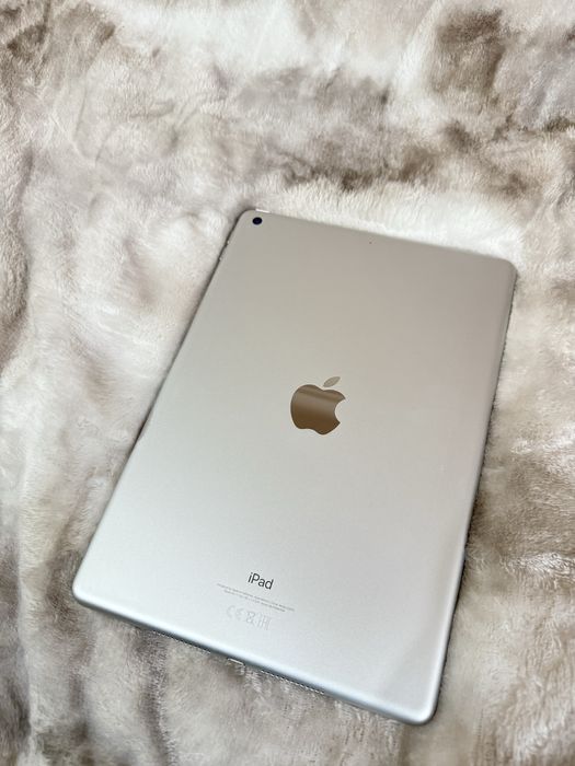 iPad generatia 9 in garantie