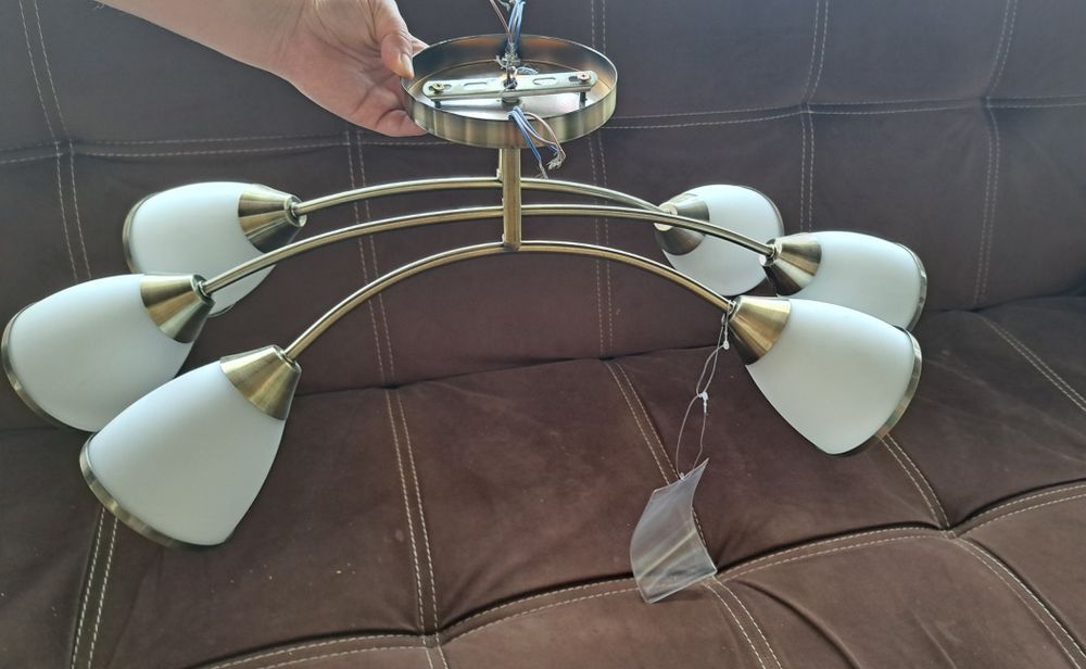 URGENT  Lichidare stoc  Candelabre lustre aplici NOI de la 20 lei buca