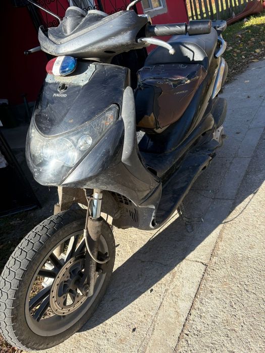 Vând scuter Piaggio