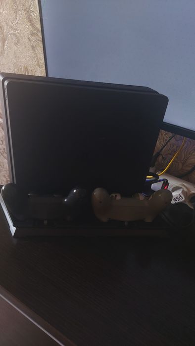 Playstation 4 slim 1tb