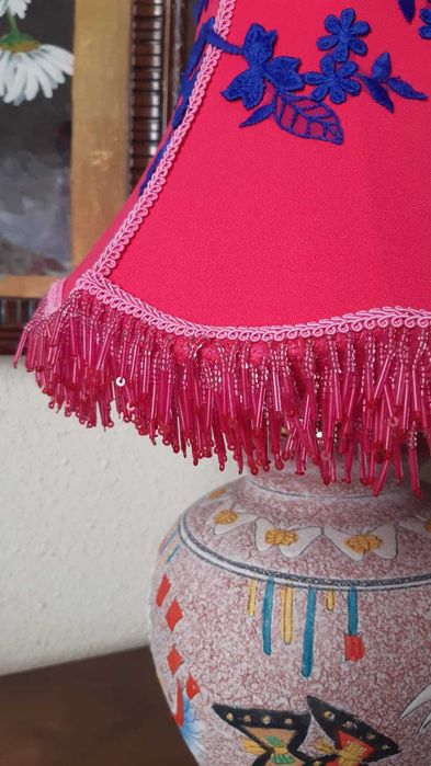 Lampa vintage in stil boho cu abajur roz