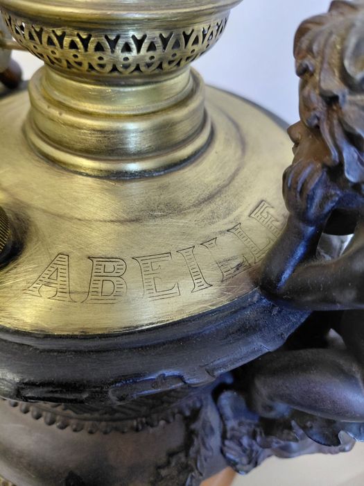 Vând lampă pe gaz veche