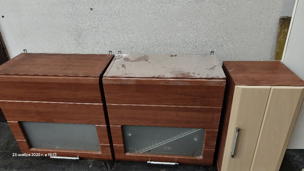 Продам   верхние шкафчики для кухни.