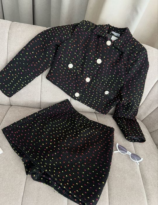 Комплект букле, сет букле, пола-панталон и яке