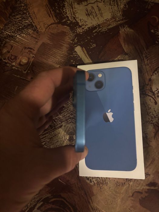 Айфон 13 128 гб  Много запазен един собственик нова батерия