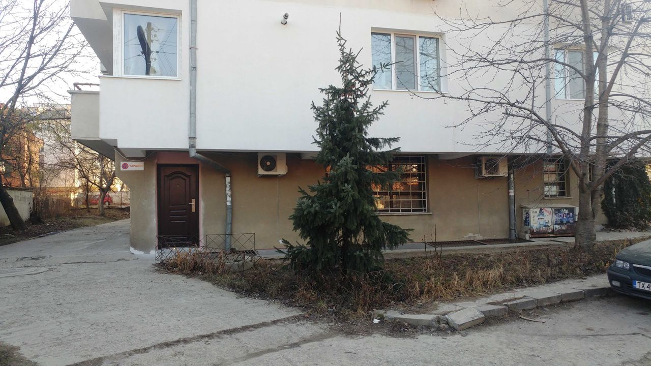Дава се под наем Двустаен апартамент в София, Витоша - 44 кв.м за 382.5 € - Снимка #1